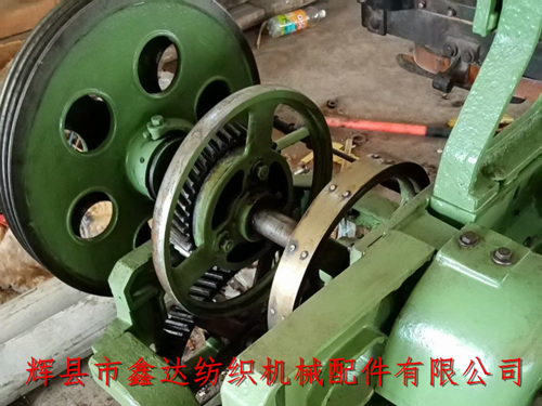 國(guó)產(chǎn)絲織機(jī)的型號(hào)（K251、K252、ZK272、K72、K274）與說(shuō)明